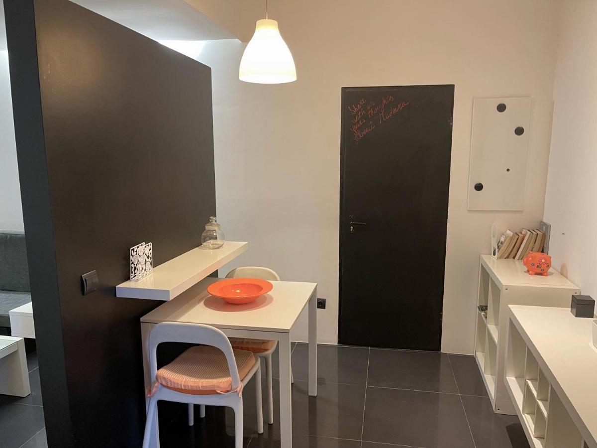 Sea Breeze Apartment *