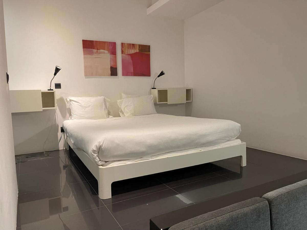 Sea Breeze Apartment *