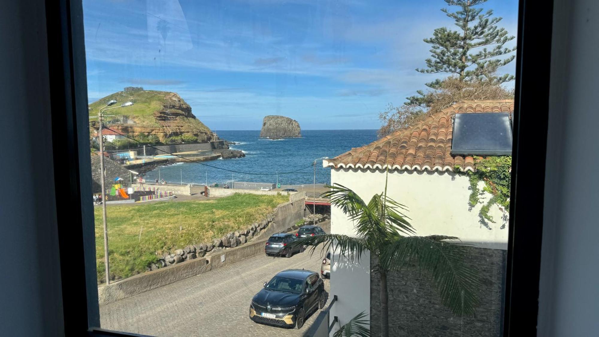 Apartment Sea Breeze